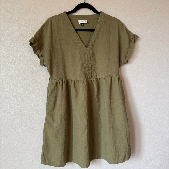 Universal Thread Women's Short Sleeve Blouse Bundle - Picture 2 of 9